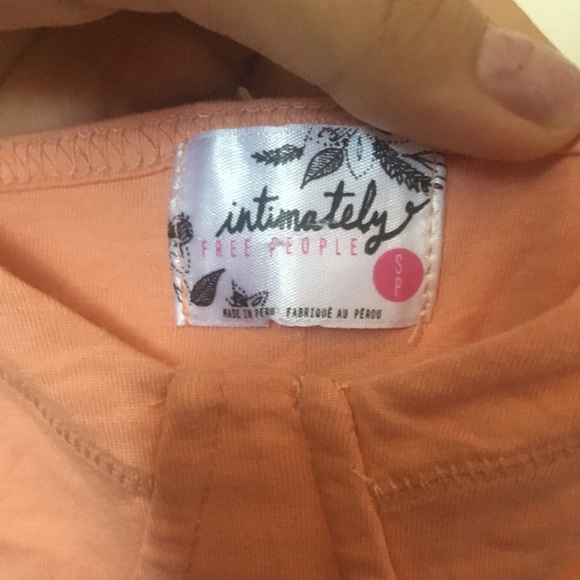 Cute tee - Picture 3 of 4